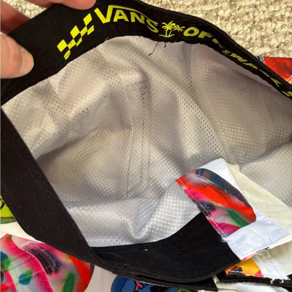 Vans Off The Wall Guitar Print Board Shorts Size 28 - Picture 9 of 13